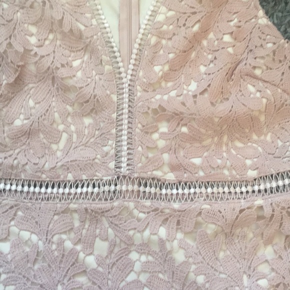 NWT Dusty pink crochet lace dress 🎀 - Picture 5 of 7